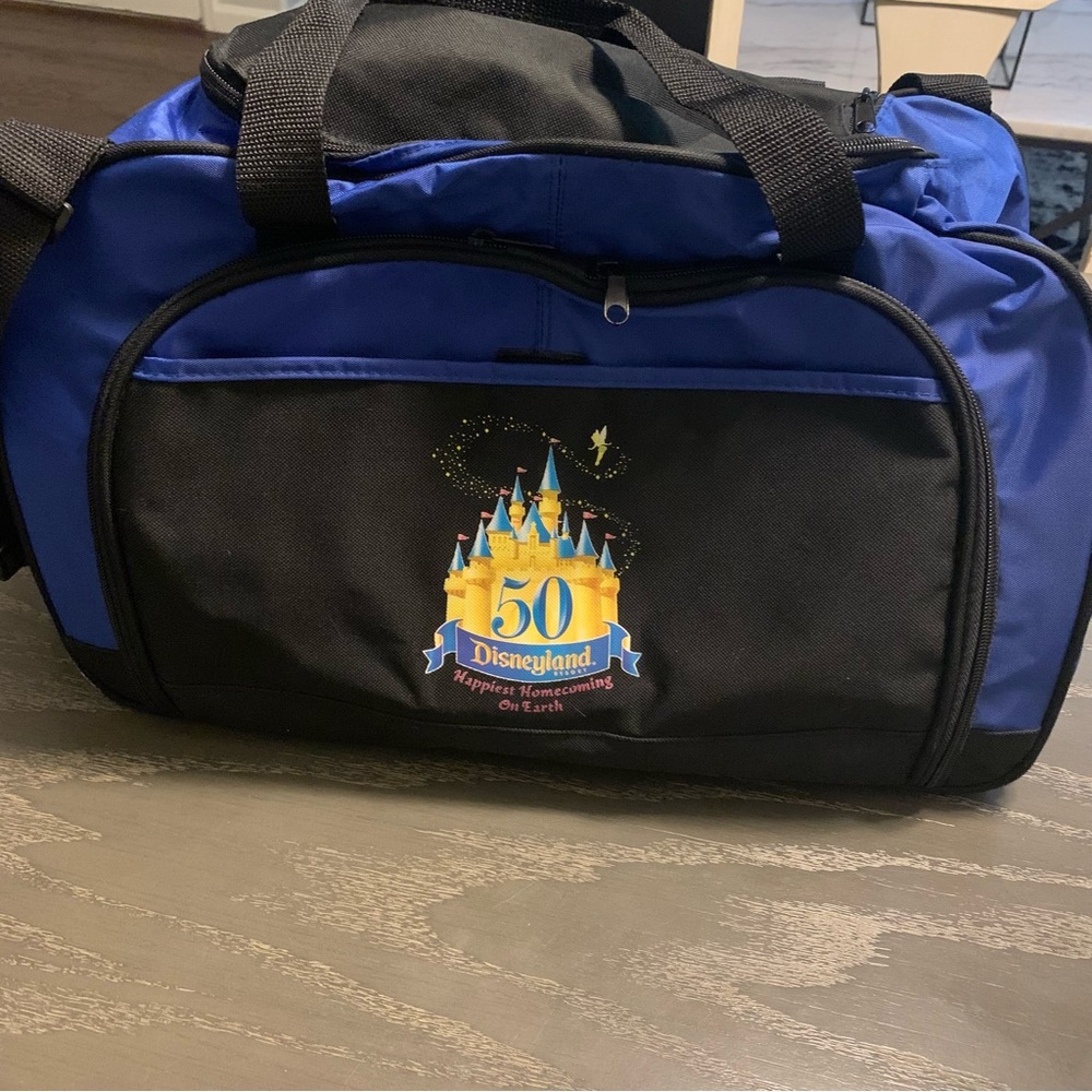 🆕 Disneyland 50th Anniversary Exclusive Duffle Bag